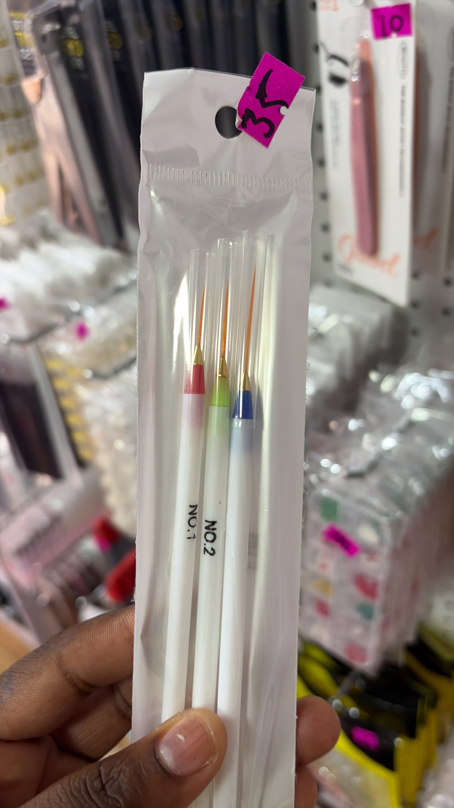 Liner brush