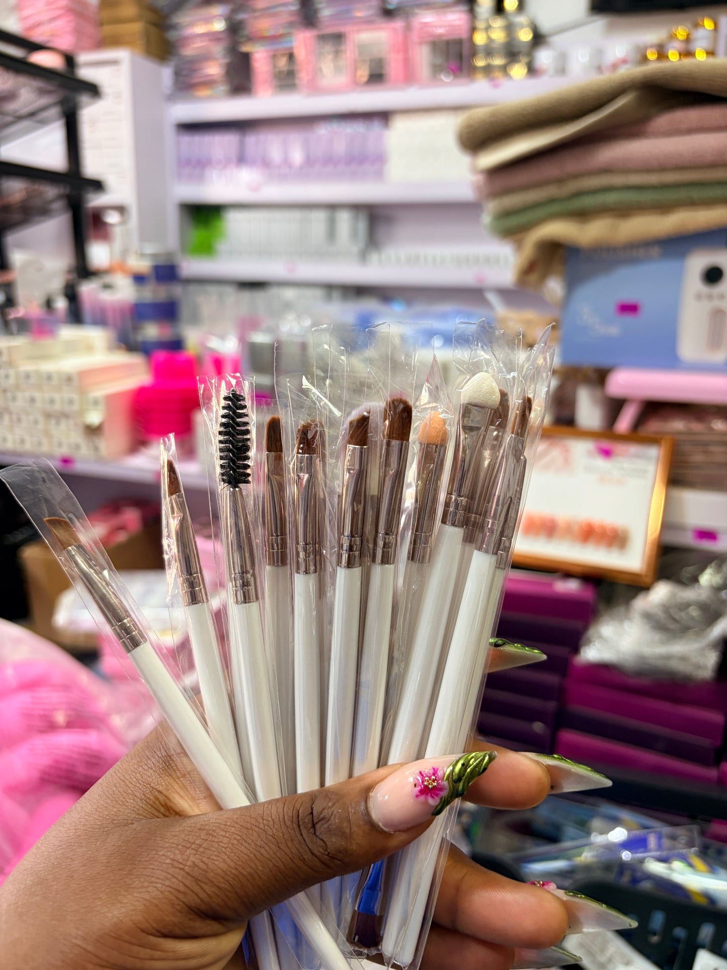 Eye brushes