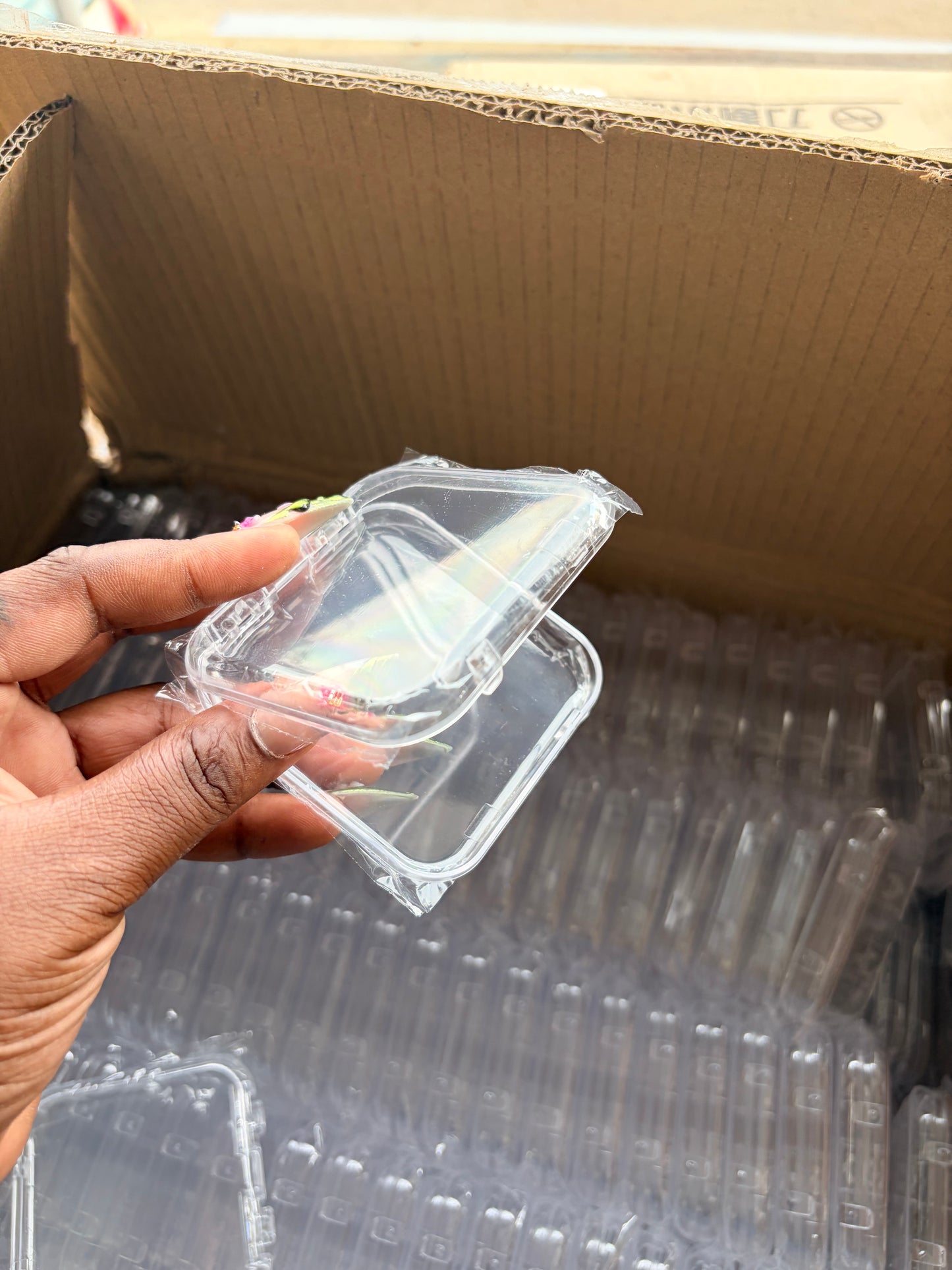 PRESS ON NAILS CASES