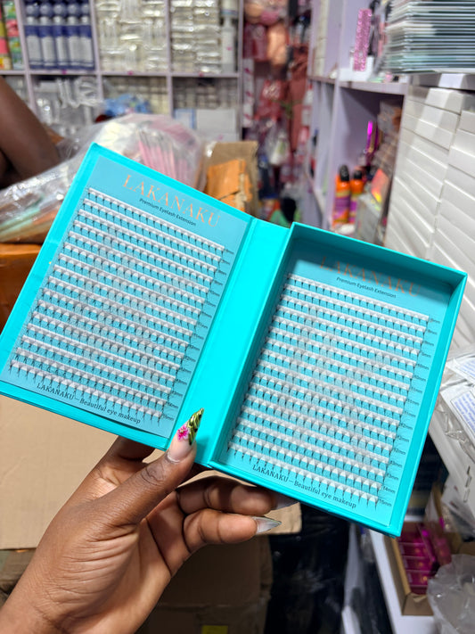 Booklet premade lashes