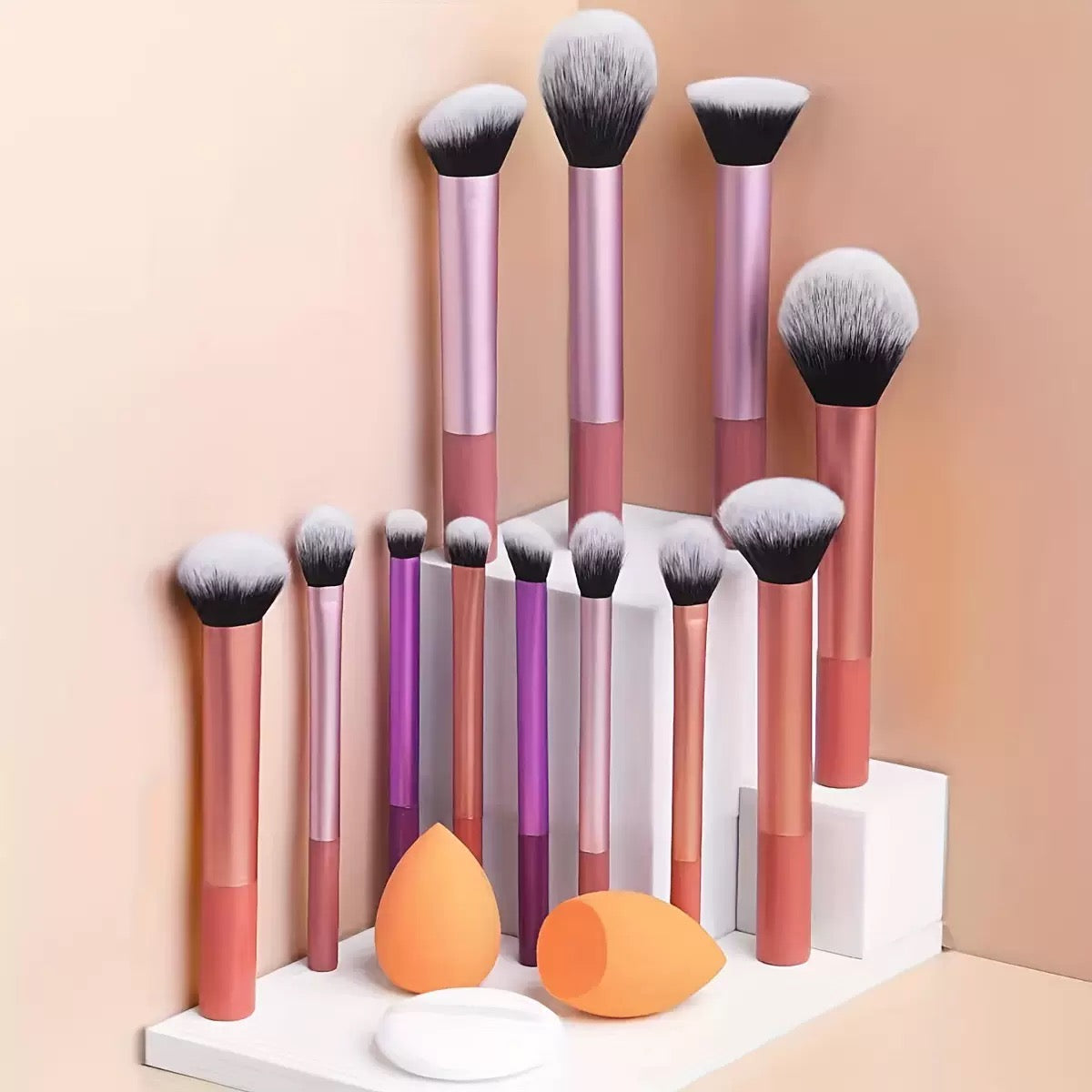 Makeup brush