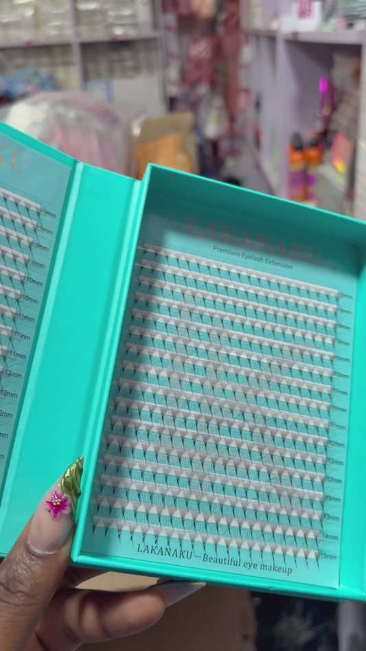 Booklet premade lashes